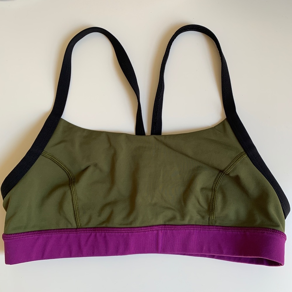 Lululemon sports bra